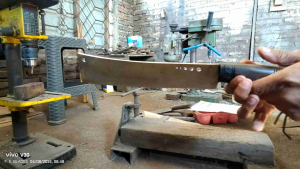 wedung pomotong kayu dan bambu baja per