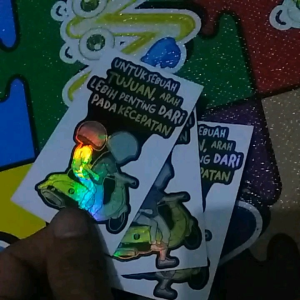 Toko Kami Jual STICKER KATA KATA dengan bahan sticker HOLOGRAM LAMINASI GLOSSY dengan ukuran sticker 8x5 cm isi sticker 3pcs