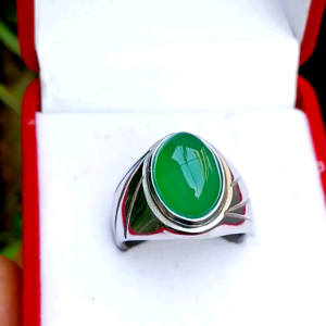 CINCIN BATU HIJAU CHALCEDONY RING TITANIU.