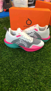 SEPATU RUNNING ORTUSEIGHT SOLAR PRIA/SEPATU ORTUS SOLAR TERBARU/SEPATU LARI PRIA/SEPATU SENAM PRIA/SEPATU JOGING PRIA/SEPATU ORTUS/sepatu Running Ortuseight Solar terbaru Nyaman Uniseks Outdoor