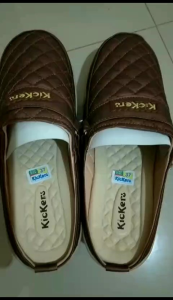 sepatu sandal wedges Kickers bahan sintetis premium alas empuk (k01)