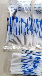 Sendok Makan Panjang Putih Susu 25 PCS