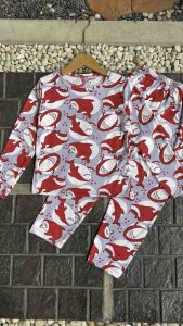 ชุดเด็ก เด็กชายหญิง ลายฉลาม แขนยาวขายาว ผ้าไมโคร นิ่มบางเบาใส่สบายสีสดซักง่ายสีไม่ตก (ย+ย) ฟันฉลาม