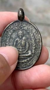 หลวงพ่อแก้ว วัดพวงมาลัย เหรียญหล่อโบราณ พระเครื่อง พ่อแก้ว