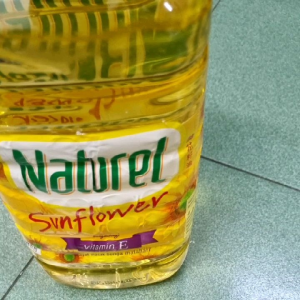Natural Sunflower Oil Vitamin E Cooking Oil Bottle