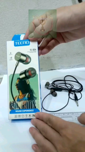 TECNO EARPHONE MAGNETIC STREO IN EAR STREO BASS MUSIC TELFON HEADSET MIC EARPHONE