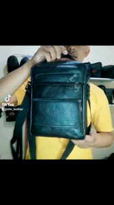 Tas Selempang Pria Kulit model lima sleting