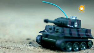 xe tăng mô hình điều khiển mini Tiger T-34 Nga Tank 1/64 kèm sạc - Đồ chơi văn phòng xả tress