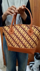 Tas Hand Bag Wanita Motif Batik / Tas Tangan Batik Wanita Motif Batik