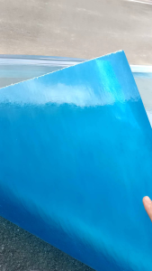 Tấm tôn nhựa cao 1m x dày 6dem dài từ 2m đến 10m dùng để lấy sáng màu trắngxanh che mưa gió...