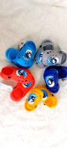 Sandal Anak Karet Lucu & Desain Unik: Hiu Ombak & Ombak Spin