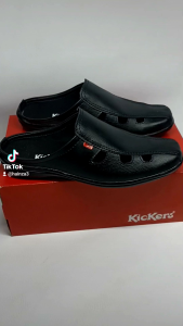 sandal selop Kickers pria terbaru