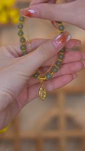 T83 (Beli 2 dapat bonus) COD Gelang giok daun hijau titanium wanita Perhiasan Bracelets Hadiah