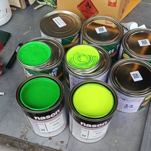 สีพ่นรถยนต์ ( สีสะท้อนแสง )สีพ่นรถจักรยานยนต์ สีพ่นเรือ สีพ่นเครื่องเสียงแสงสี สีสดเกรด A