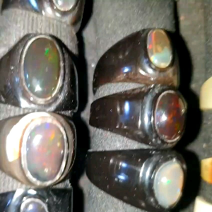 Cincin Kalimaya Banten: Tradisi dan Kekayaan Aksesoris