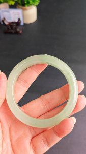 Type A Myanmar Jadeite Bangle 58.8x11.3x8.8mm H7 with Certificate | 天然A货翡翠玉镯