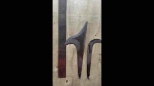 ตะขอแต่งกิ่ง ดิฉันสมบัติของคุณ🌳🍃 มีขนาดดิฉัน 200 มม สูง 300 หมิง 🌱 รวมถึงถุงเงาะ กล้วย ต่างๆ ทำจากใบเหล็กอย่างดี🌳🍃✨