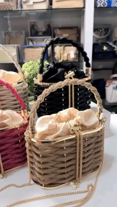 Tas Pesta ANGELINA Embellished Crystal Box Clutch