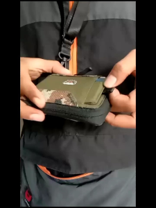 Dompet Pria-Hanging Wallet-Dompet Gantung Praktis Isi Slot Kartu