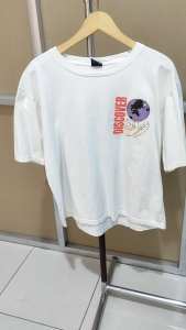 Kaos Oversized Tshirt D1sc0v3r Gambar Depan Belakang/Kaos Oversize Wanita/Pria T-shirt