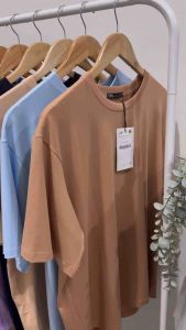 เสื้อยืดแขนสั้น Oversized ป้าย Zara เสื้อยืดโอเวอร์ไซส์ เสื้อยืดคอกลม เสื้อยืดแฟชั่น เสื้อยืดผู้หญิงและชาย เสื้อแฟชั่นหญิง ผ้านุ่ม ใส่สบาย ทรงหลวม คุณภาพสูง