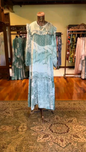 Zahira Dress by Dian Pelangi LIMITED EDITION Busana Muslim Baju Maxi Dress Gamis Abaya Kaftan Gaun Outfit Pesta Pernikahan Kondangan Lebaran Casual Formal Wanita Hijaber Cantik Anggun Modis Modern Elegan Mewah Model Korea Terbaru Motif Batik Kekinian