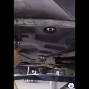 Chắn bùn gầm động cơ động cơ HYUNDAI TUCSON 2022->2026(đầy đủ bulong ốc vít)NHỰA ABS DẦY 5mm CHỊU NHIỆTCHỊU VA ĐẬP MẠNH