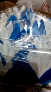 Bando Tari Bulu Biru Putih: Aksesoris Tari Tradisional