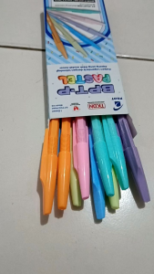 Pilot 1 Pak Pulpen Isi 12 pcs Warna Warni Pastel Stationery untuk Kreativitas dan Penulisan Multifungsi dan Mudah Digunakan