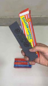 หินลับมีด หินหยาบไก่ 6 นิ้ว ตรา ไก่ 555 จำนวน 1 ก้อน