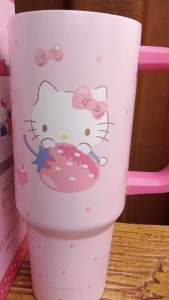 Hello Kitty แก้วสแตนเลสเก็บความเย็นมีหูจับ 40 oz ลาย Hello Kitty ลิขสิทธิ์แท้