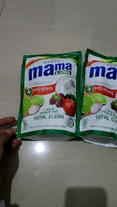 Mama Lemon Lime Pencuci Piring 680ml