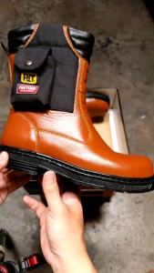 Sepatu Pria Boots Safety Kulit Fintoni Steel Toe 6932