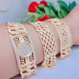 Gelang Tangan Rantai Jumbo Aksesoris Fashion Wanita Tidak Mudah Luntur Anti Karat