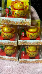 Maneki Neko Solar Business Charm Two Hands Waving