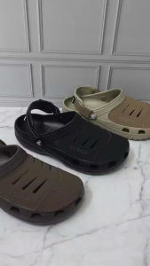 SANDAL YUKON LEATHER PRIA/YUKON LEATHER/SANDAL PRIA (CROCS YUKON LEATHER)