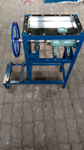 MESIN GILINGAN DAGING 32 NO 32  SERBAGUNA  TAMPA MESIN PENGGERAK SESUAI GAMBAR