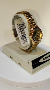 CASIO LADIES GOLD LTP V002G 9B3
