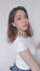 Revel Big Pearls and Crystal Necklace Kalung Statement Necklace Mutiara Kristal Akrilik Pearls Handmade Fashion