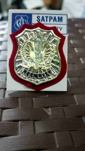 Pin Lencana Satpam Silver Ukuran Sedang 4 cm