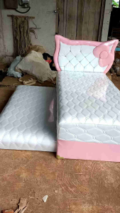 Divan Sorong hello Kitty terbaru termurah BMS-07