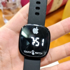 (Cod) JAM TANGAN LED LAYAR SENTUH PRIA WANITA DIGITAL STRAP KARET LAMPU ELECTRONIC FASHION