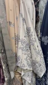Kain Silk Motif Evora Per Setengah Meter (0.5m)