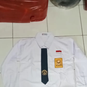 Setelan Lengkap Seragam SMP Panjang Perempuan