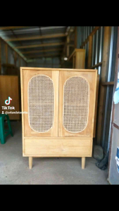 Lemari Loker Pakaian Rotan Minimalis