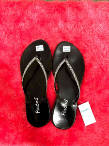 Sandal Fladeo Wanita Bling-Bling: Desain Elegan & Cocok Untuk Acara Formal