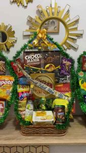 Parcel Makanan/Hamper Snack Lebaran / Natal / Tahun Baru / Imlek - Tipe Diamond