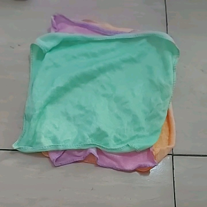 HANDUK KECIL WAJAH / HANDUK MUKA /HANDUK WAJAH / HANDUK OLAHRAGA LEMBUT