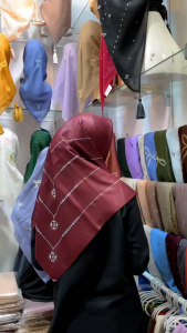 SEGI EMPAT GLAMOR PAYET SWAROSKY/SEGI EMPAT PAYET SWAROSKY