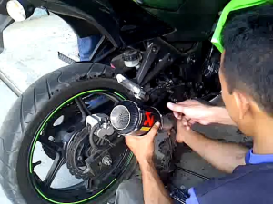 Pemilihan Knalpot Racing Akrapovic untuk Motor Vixion R15, Xabre Sonic, GSX Scorpion, Satria FU, CBR150 & CB150 Verza